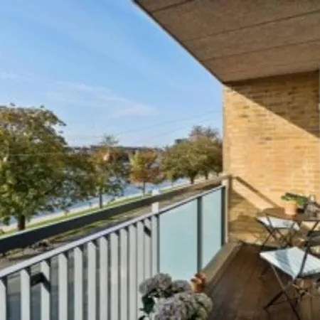 Cozy And Modern Flat With Great View Of The Lakes! דירה קופנהגן